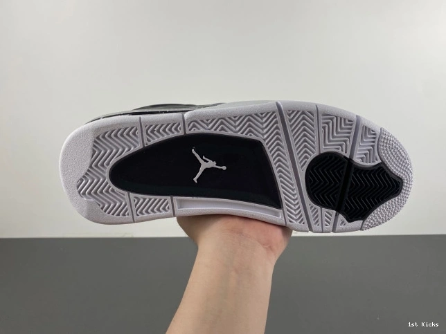 1st Kicks FQ8138-002 Fear 4 Air Jordan 0825